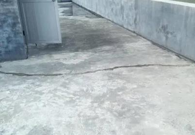 方正楼顶漏水维修公司分享下如何解决卫生间隐蔽部位漏水的问题?